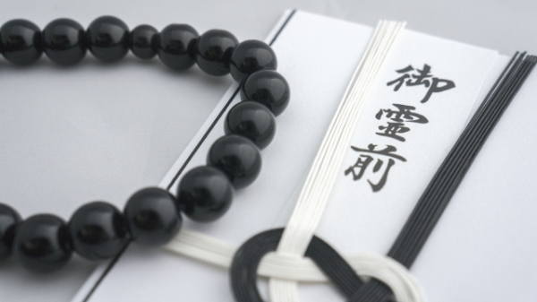 葬儀社のポスティング集客術｜選ばれるパンフレットの作り方